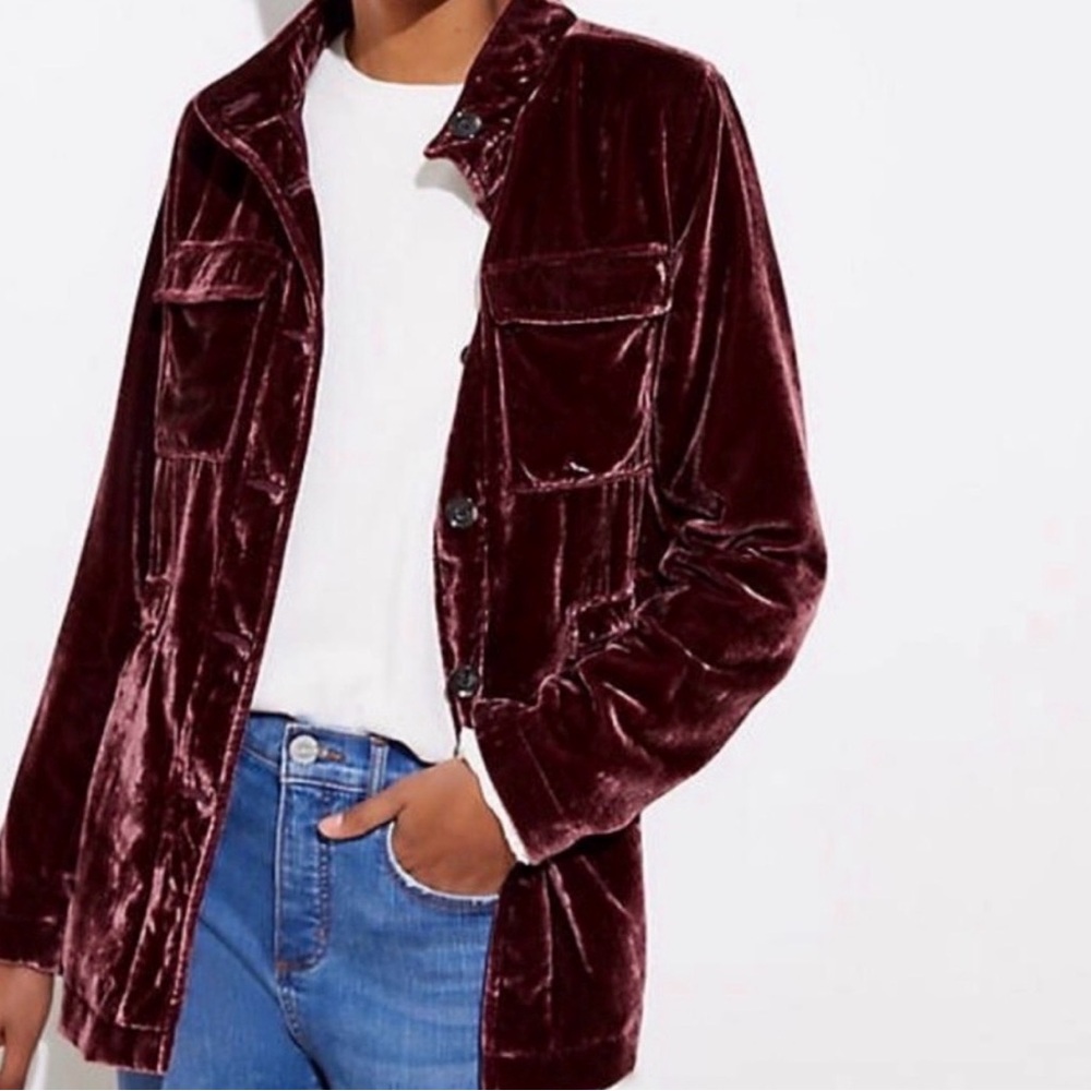 Loft-Women's Velvet utility Jacket in Burgundy Sz L